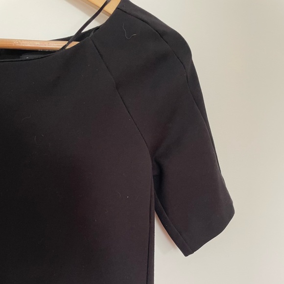 Short sleeve midi black bodycon dress from Simons - Picture 2 of 4